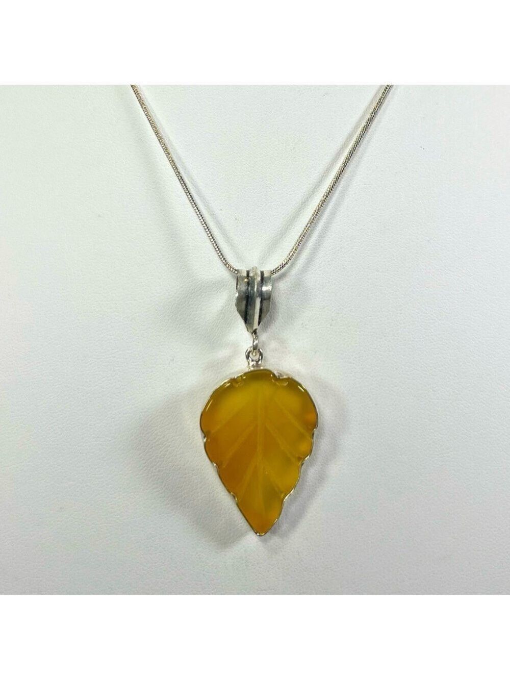 Carved Leaf 925 Gemstone Pendant
